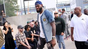 NBA – LeBron James dévoile la LeBron 17 !