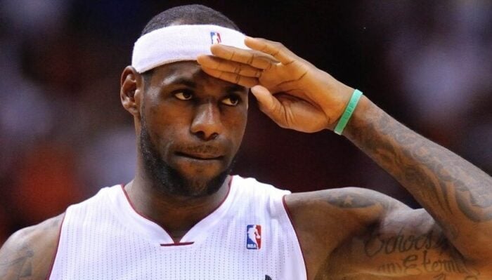 miami heat lebron james salut militaire