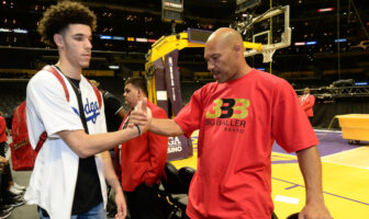 NBA – Lonzo Ball accuse son père sur son année rookie Lonzo Ball Lavar Ball lakers
