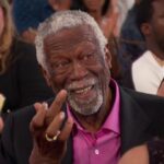 NBA – A 85 ans, Bill Russell prend son premier selfie… en bonne compagnie !