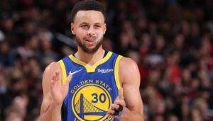 NBA – Steph Curry envoie un gros tacle à D-Wade pendant un live !