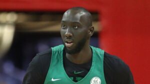 NBA – Un premier pépin physique pour Tacko Fall