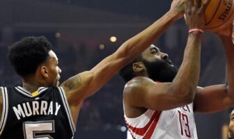 NBA – Dejounte Murray domine James Harden des 2 côtés du terrain en 10 secondes Dejounte Murray James Harden