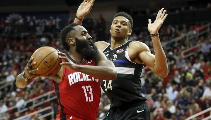 James Harden se rate pour sa première contre les Bucks