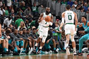NBA – Jaylen Brown prêt à claquer la porte des Celtics ?