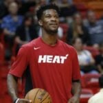 NBA – Jimmy Butler encense l’inconnu qui fait gagner le Heat : « Il est p*tain de fort ! »