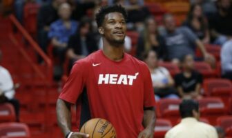 NBA – Jimmy Butler réagit à l’embrouille de Joel Embiid et Karl-Anthony Towns JImmy Butler réagit à la bagarre entre Joel Embiid et Karl-Anthony Towns