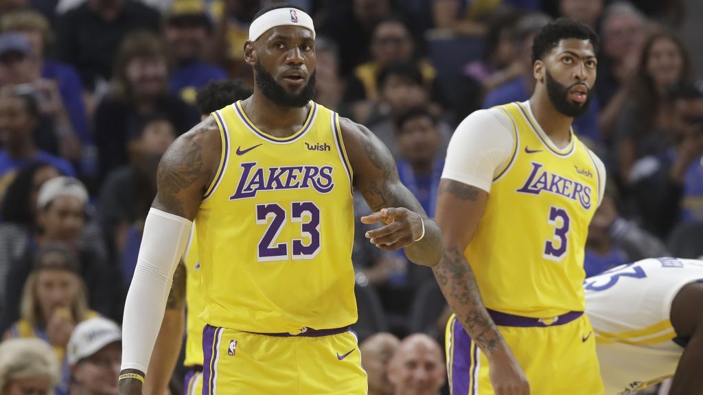 LeBron James et Anthony Davis sous le maillot des Lakers