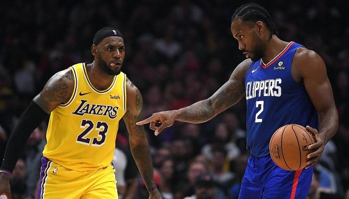 LeBron James et Kawhi Leonard au duel