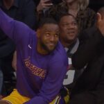NBA – Quand LeBron s’amuse avec les fans des Lakers à la fin du match