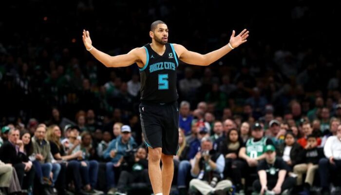 Nicolas Batum se blesse contre Chicago