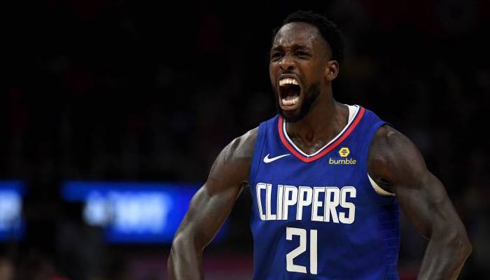 Patrick Beverley sort les muscles face aux Warriors