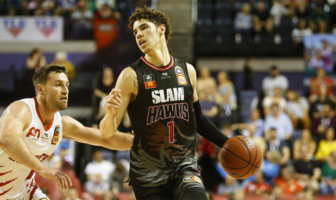NBA – Une nouvelle franchise étonnante se positionne sur LaMelo Ball NBL/NBA - LaMelo Ball explose les compteurs pour son meilleur match en carrière !