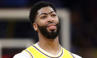 NBA – Anthony Davis comparé à une illustre légende par le coach des Bulls Anthony Davis enthousiaste concernant un lineup des Lakers