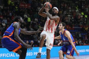 Euroleague – Lorenzo Brown crucifie Valence au buzzer !