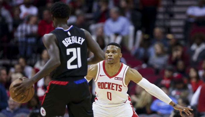 Patrick Beverley des Clippers et Russell Westbrook des Rockets