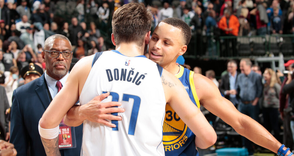 NBA - Le surprenant choix de chaussures de Doncic... félicité par Curry