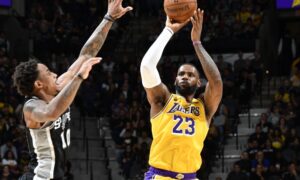 NBA – Après un record de franchise, LeBron reçoit des chants MVP à San Antonio