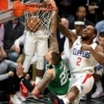 NBA – Kawhi Leonard écrabouille Daniel Theis avec un énorme poster !