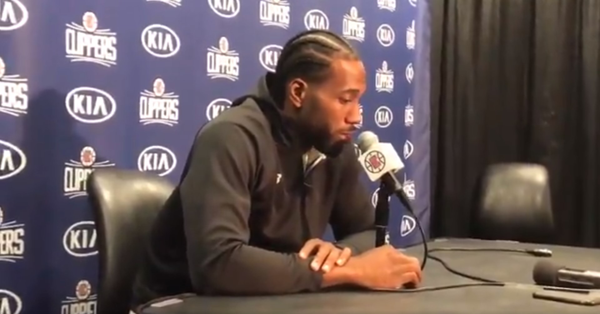 Kawhi Leonard des Clippers en conférence de presse