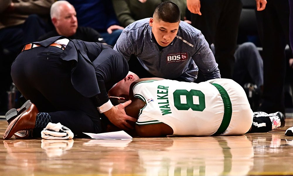 NBA - Les joueurs réagissent à l'effrayante blessure de Kemba Walker