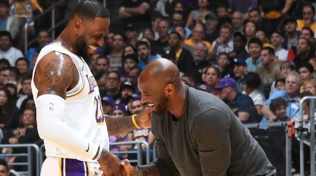 LeBron James et Kobe Bryant au Staples Center