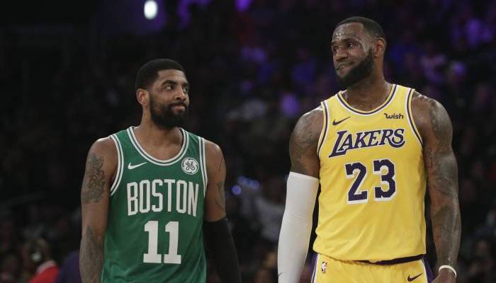 échange entre Kyrie Irving et LeBron James