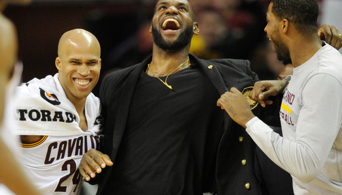 Richard Jefferson et LeBron James se moquent des Knicks