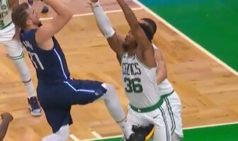 NBA – Luka Doncic fait une « Draymond Green » à Marcus Smart La Draymond Green de Luka Doncic à Marcus Smart