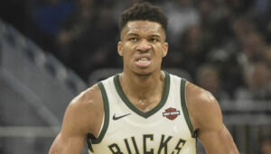 NBA – Le coach des Bucks réagit à la grosse polémique Giannis