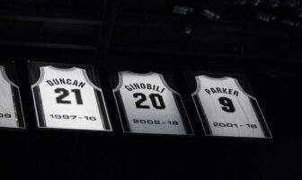 NBA – Mardi 12 novembre : Les 5 infos qu’il ne fallait pas manquer Tony Parker retrait maillot cérémonie