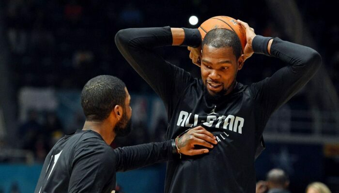 NBA - Kevin Durant et Jaylen Brown à la rescousse de Kyrie Irving