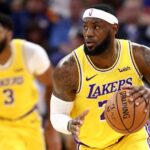 NBA – LeBron listé incertain contre les Hawks, il réagit