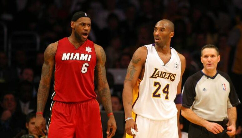 LeBron James et Kobe Bryant lors d'un duel mémorable