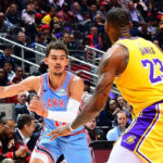 NBA – LeBron s’en prend à Trae Young en plein match !