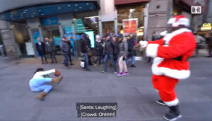 NBA – Le Père Noël s&rsquo;invite à Times Square et humilie les passants