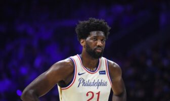 NBA – Joel Embiid répond tristement aux attaques de Charles Barkley et du Shaq NBA - Joel Embiid raconte ce qu'il a changé après son match humiliant à 0 point
