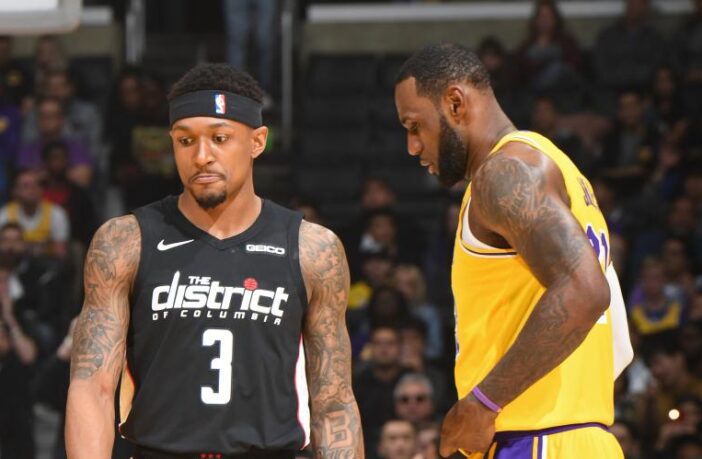 https://www.parlons-basket.com/wp-content/uploads/2019/12/bradley-beal-lebron-james-e1575226092313-702x459.jpg