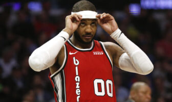 NBA – Deux franchises ont essayé de signer Melo avant le début de saison Carmelo Anthony aurait pu signer dans deux franchises
