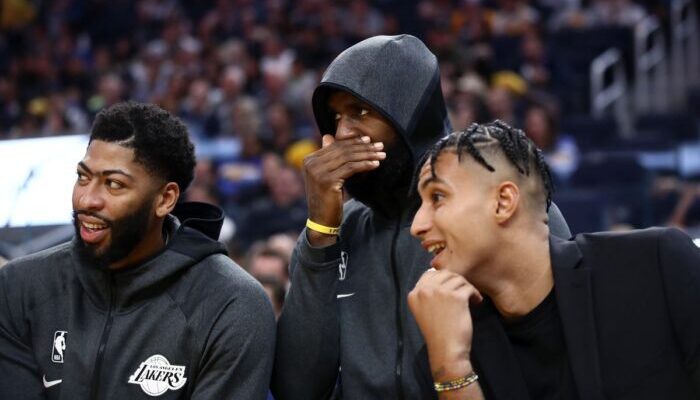 Anthony Davis, LeBron James et Kyle Kuzma des Lakers