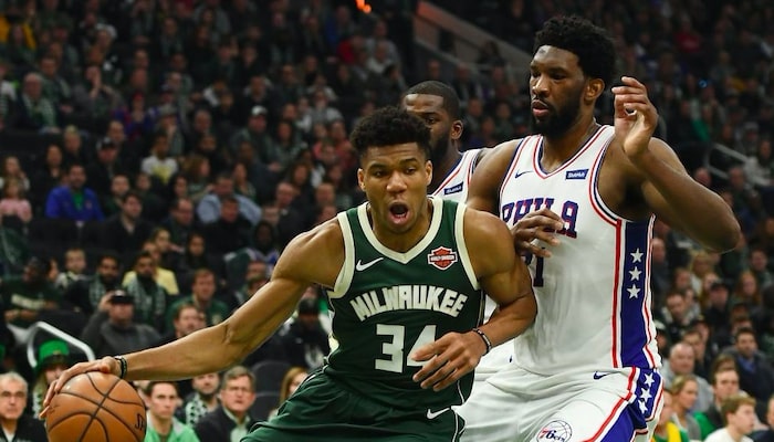 défense de Joel Embiid face à Giannis Antetokounmpo