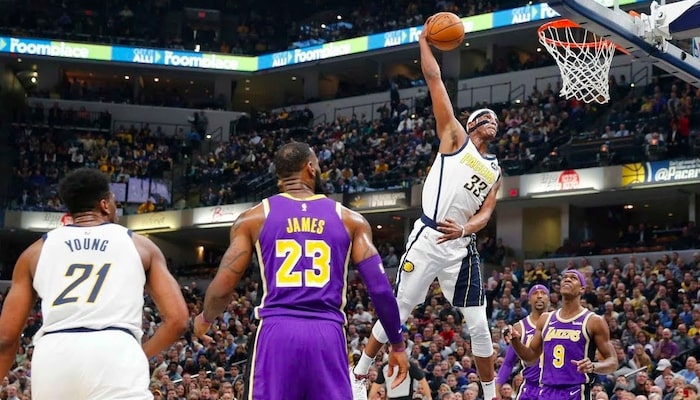 dunk de Myles Turner face aux Lakers