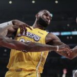 NBA – LeBron James réagit à la fin de match et à sa rechute