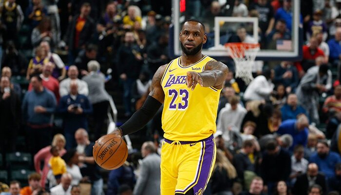 LeBron James atteint une nouvelle étape prestigieuse en carrière