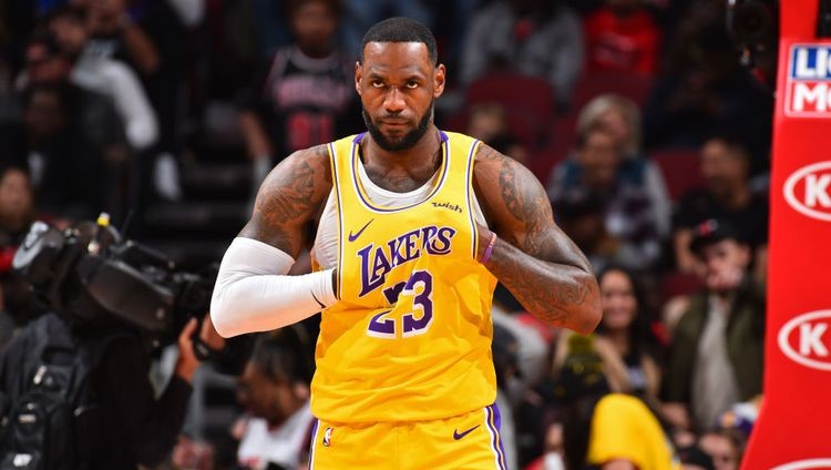 LeBron James sous le maillot des Lakers