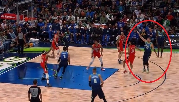 Luka Doncic lance une no-look pass... sur un alley-oop !