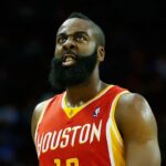 NBA – James Harden recadre un fan en plein match !