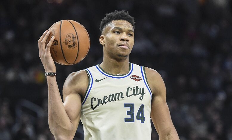 Record Giannis Antetokounmpo dans défaite