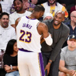 NBA – LeBron honore Kobe Bryant en marge de la reprise