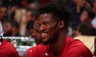 NBA – Des nouvelles rassurantes concernant Jimmy Butler ? Jimmy Butler du Heat avec le sourire